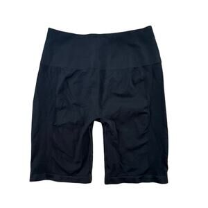Alphalete Amplify Gravity Black Seamless Biker Shorts Medium